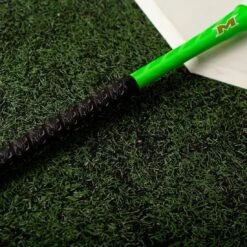 2023 Miken Limited Edition Freak "Lucky" 12.5" USSSA Slowpitch Softball Bat: MSU3FLKL -Baseball Equip Shop MSU3FLKL Lifestyle 4